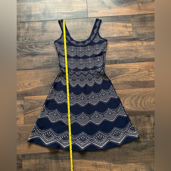 BCBGMAXAZRIA A Line Dress Sz. Xs - Picture 4 of 6